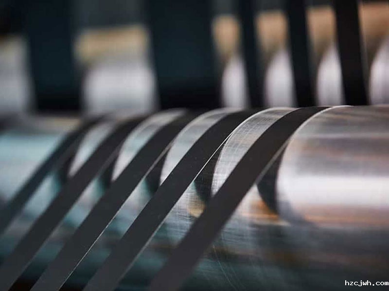 一种胶带分切机消音放料装置的制作方法