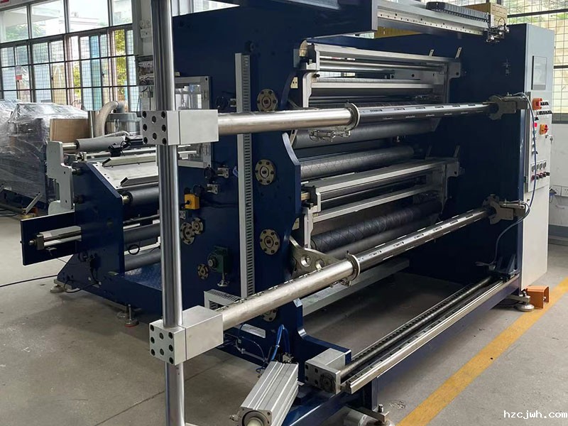 分切机是如何实现高效生产和精准切割的? 分切机是如何实现高效生产和精准切割的?